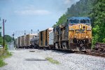 M441 (Waycross to Tampa) switches the south end of Baldwin Yard 